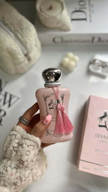 عطر ادکلن زنانه پرفیوم دو مارلی دلینا فراگرنس ورد (Fragrance World Parfums de Marly Delina)